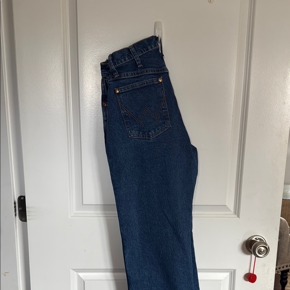 Wrangler Blue Jeans - Picture 3 of 4